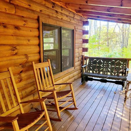 Red Wolf Cabin In Maggie Valley Exterior foto