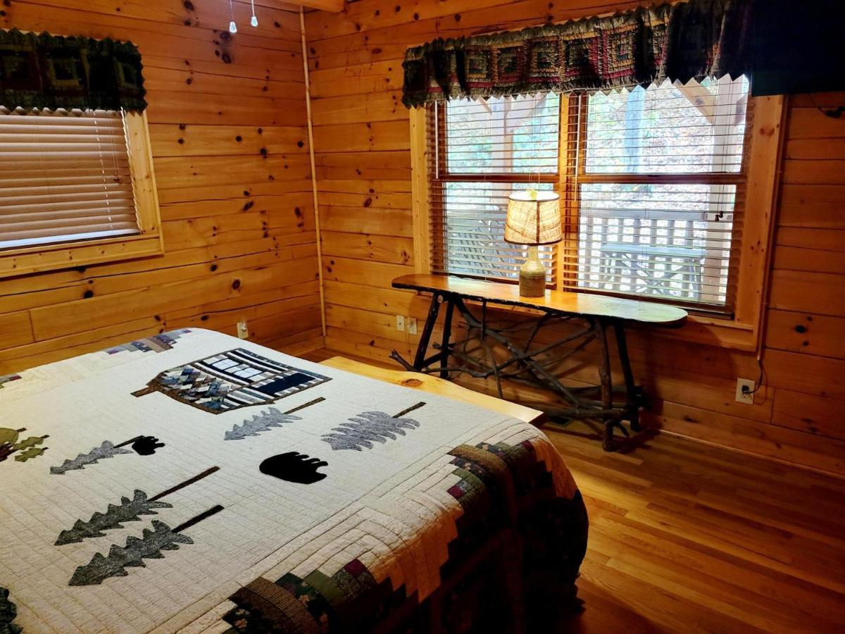Red Wolf Cabin In Maggie Valley Exterior foto
